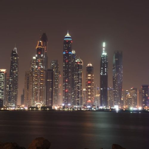 dubai-1242434_1920